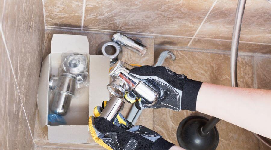 Professional gutter cleaning in Emigrant, MT